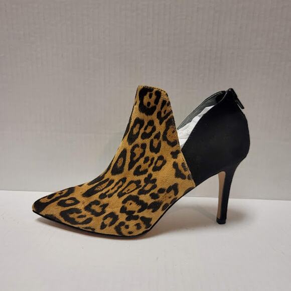 Enzo Angiolini Animal Print Cheetah Booties Heels Size 6 Back Zip - Picture 1 of 2